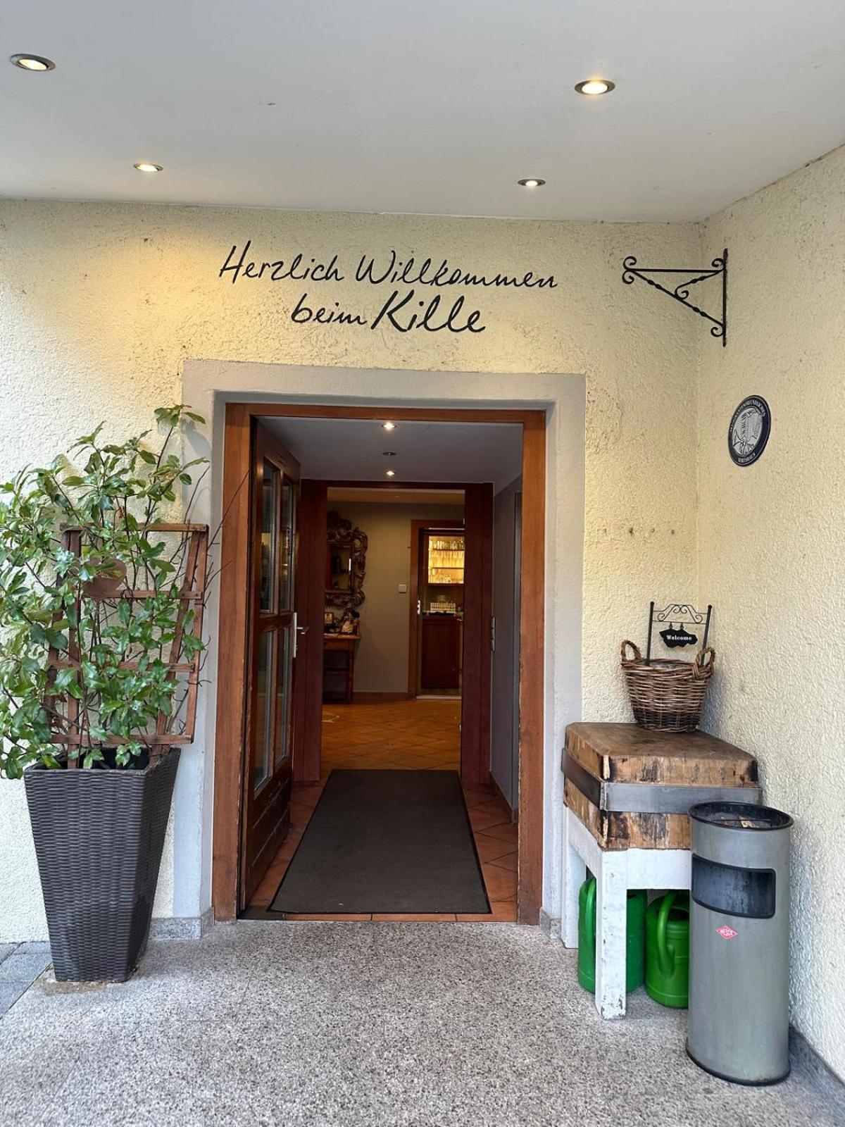 Gasthaus - Hotel Neue Post Meitingen Экстерьер фото